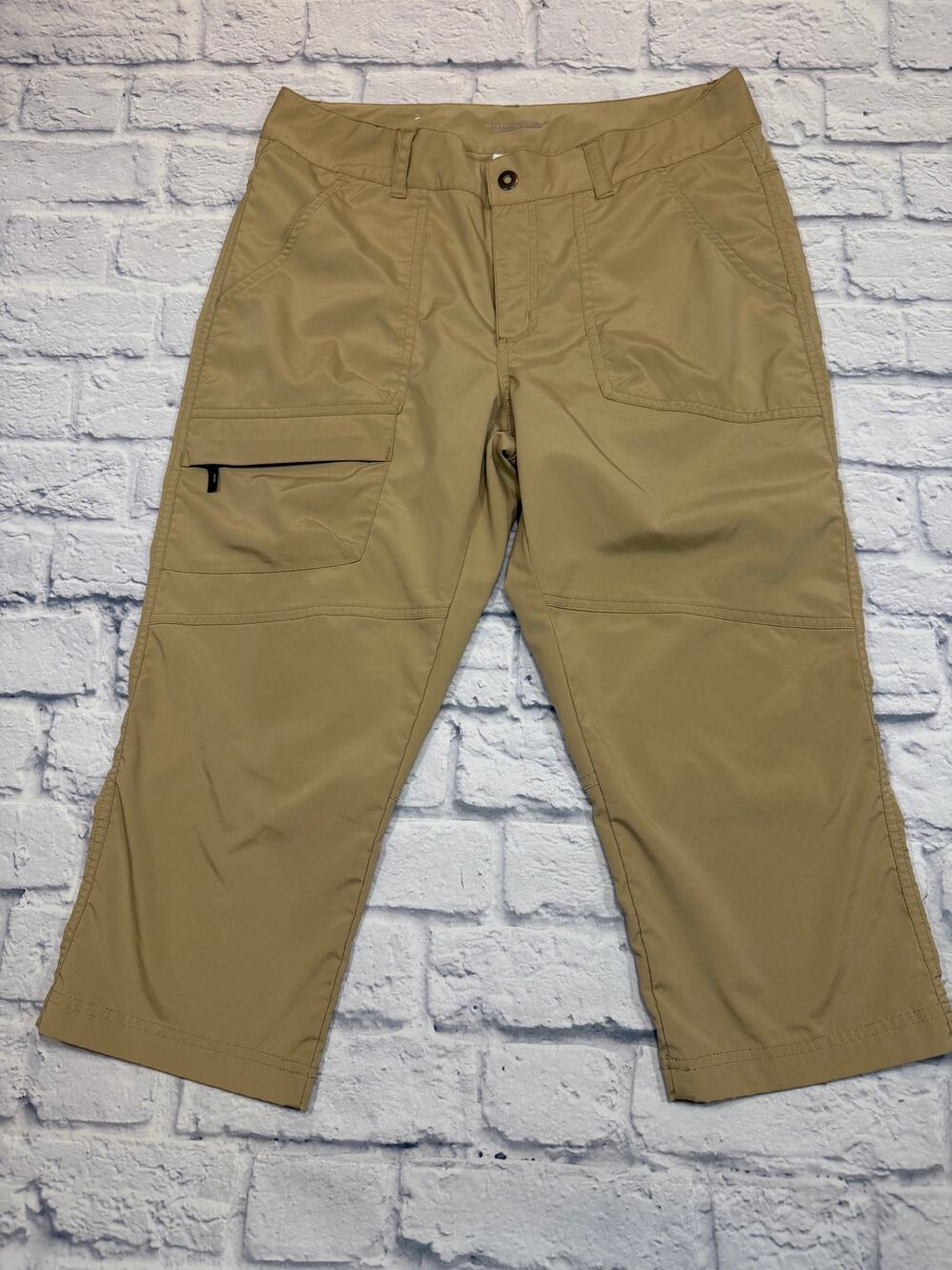 Columbia Cropped Khaki Active Hiking Pants Omni Shield Size 10 Water Repellent